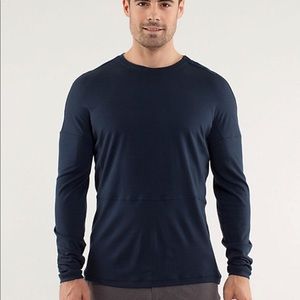 Men’s lululemon LS Transit shirt in Navy